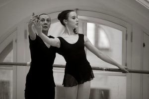 Isabella McGuire Mayes, Character Class correction Nov 2008. balletnews.co.uk